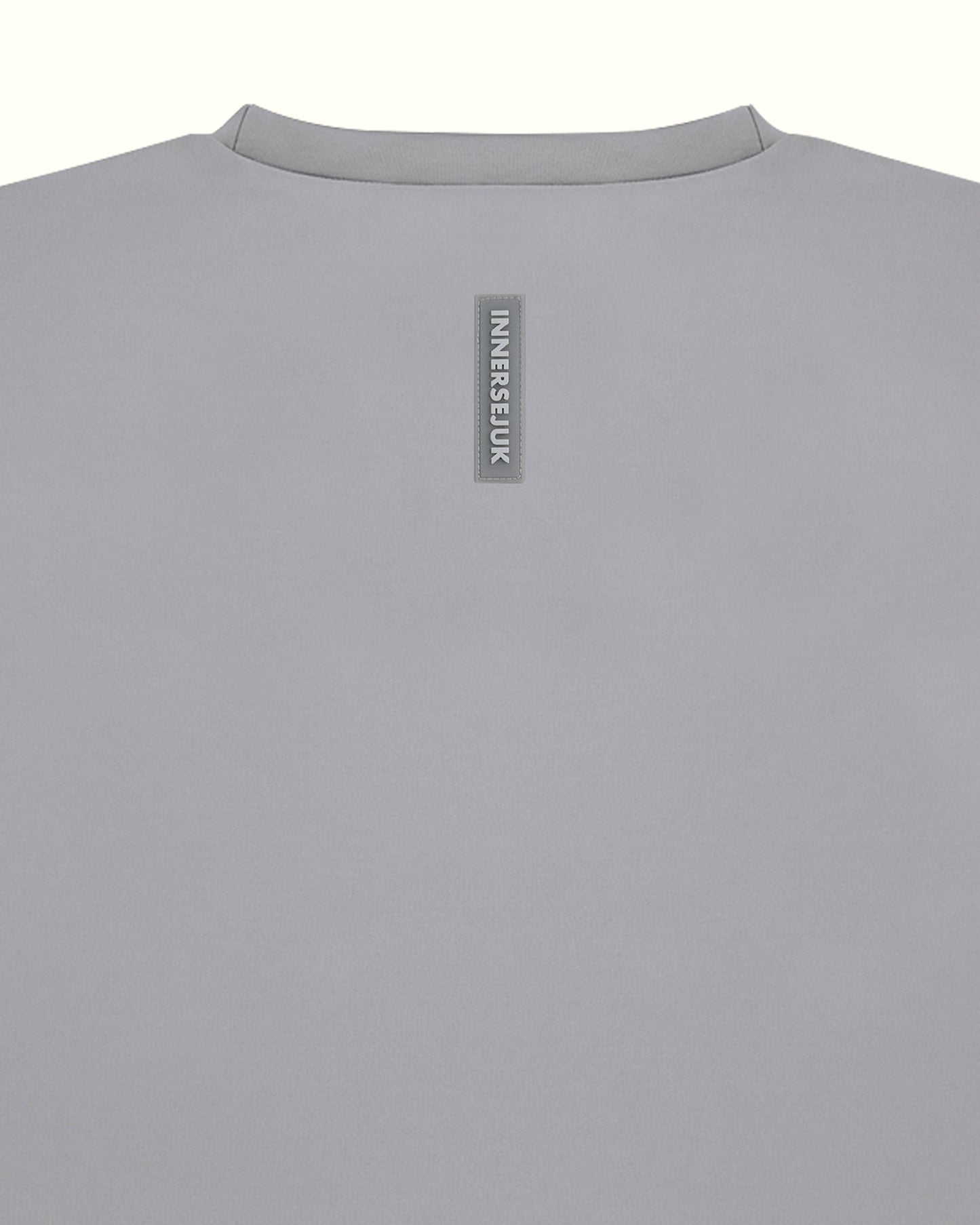 THE REVERSED RELAXED TEE IN LIGHT GREY