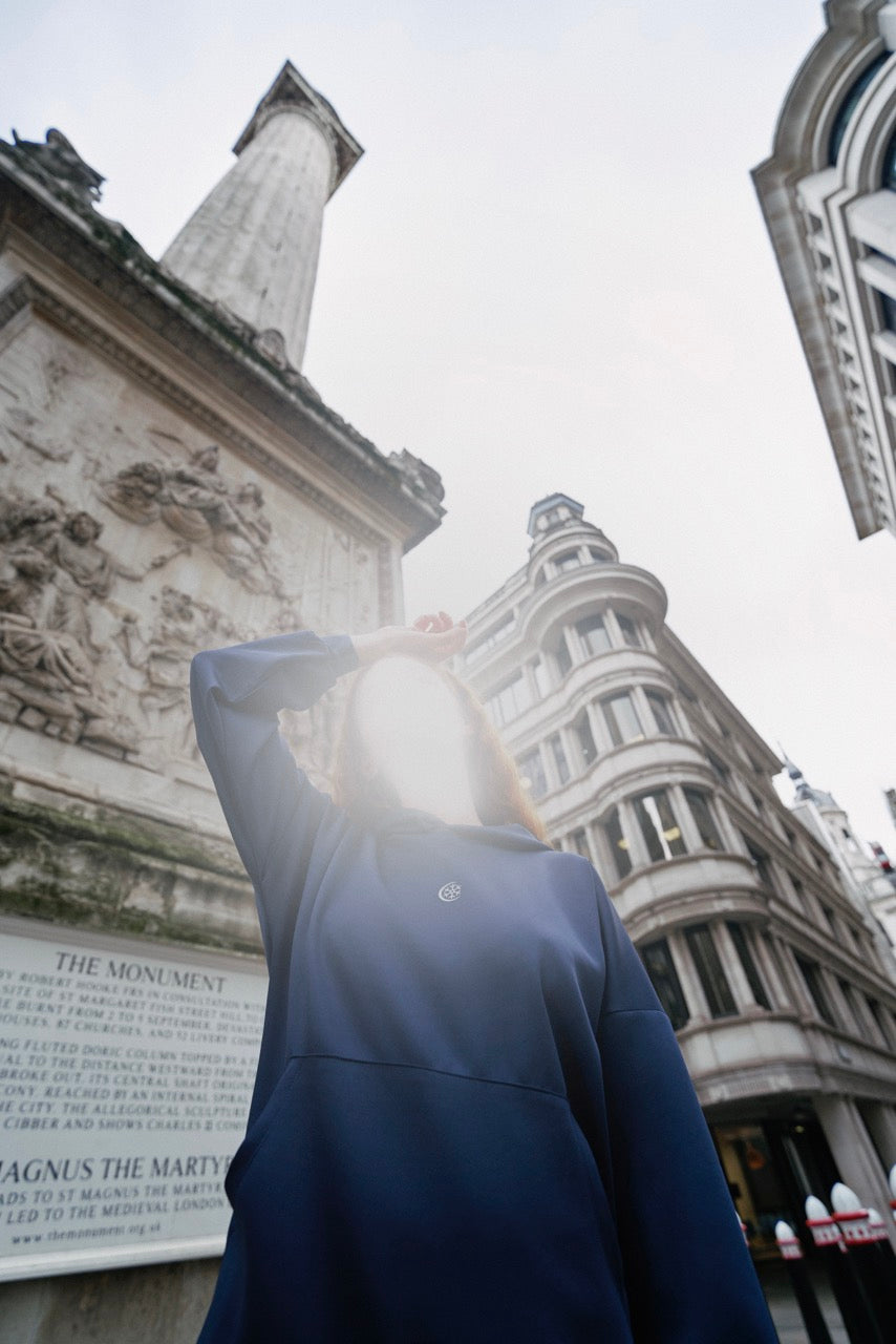 THE INNERSEJUK RELAXED HOODIE IN DARK BLUE