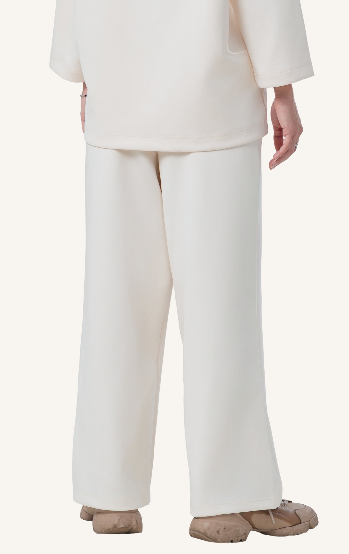 Innersejuk Santai Baggy Pants Cream