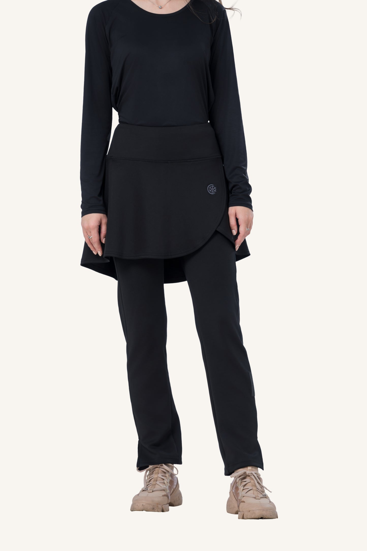 Innersejuk Seluar Sukan Skirt Pants Black