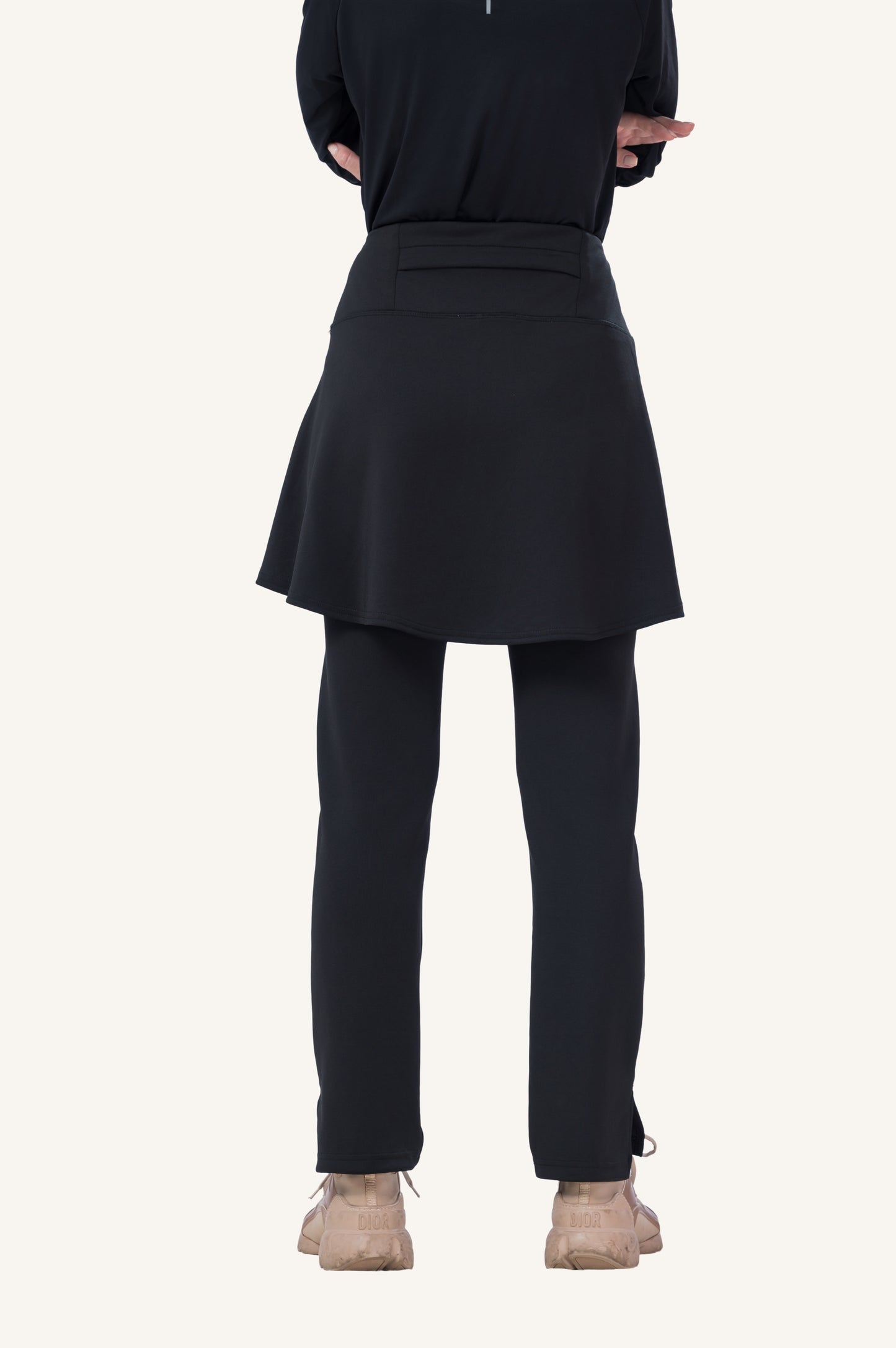 Innersejuk Seluar Sukan Skirt Pants Black