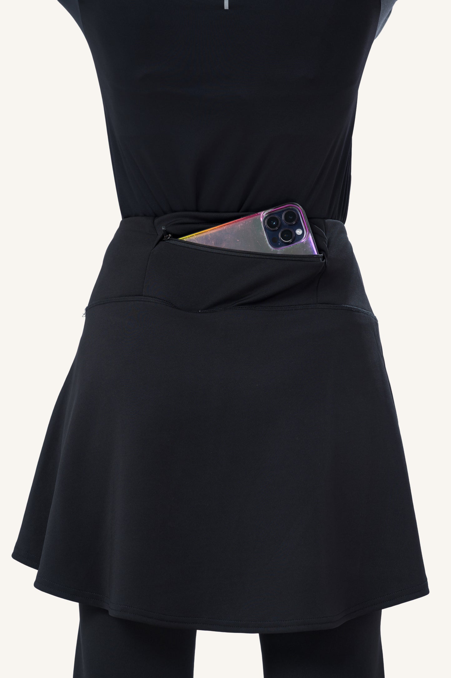 Innersejuk Seluar Sukan Skirt Pants Black