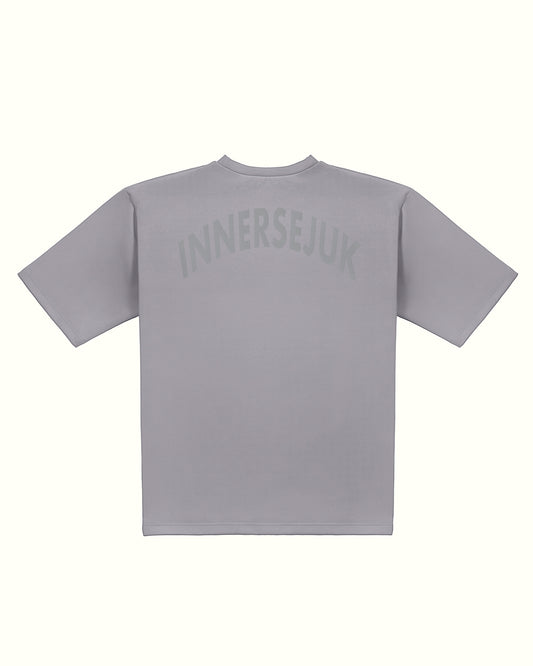 THE INNERSEJUK BACK OVERSIZED TEE IN LIGHT GREY