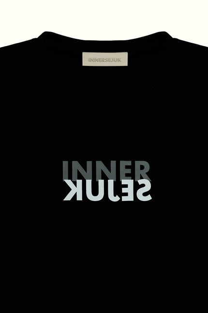 THE MIRROR IMAGE OVERSIZED TEE IN BLACK