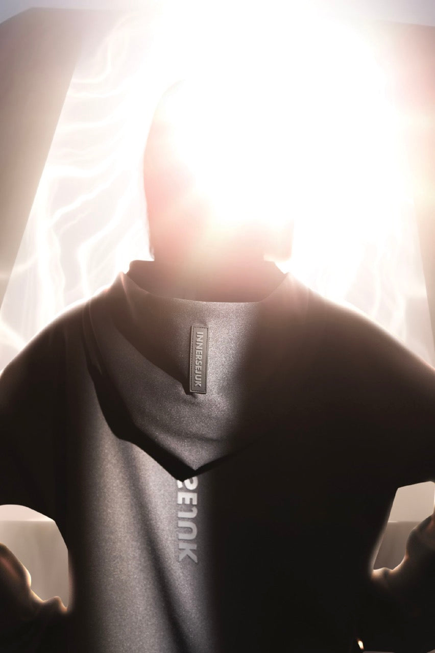 THE REVERSE RELAXED HOODIE  IN BLACK