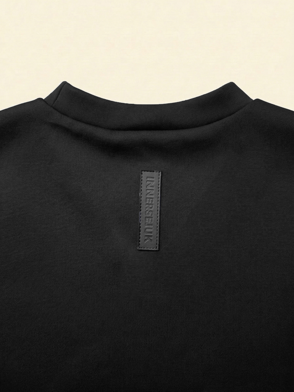 THE INNERSEJUK 2-IN-1 CROP TOP IN BLACK