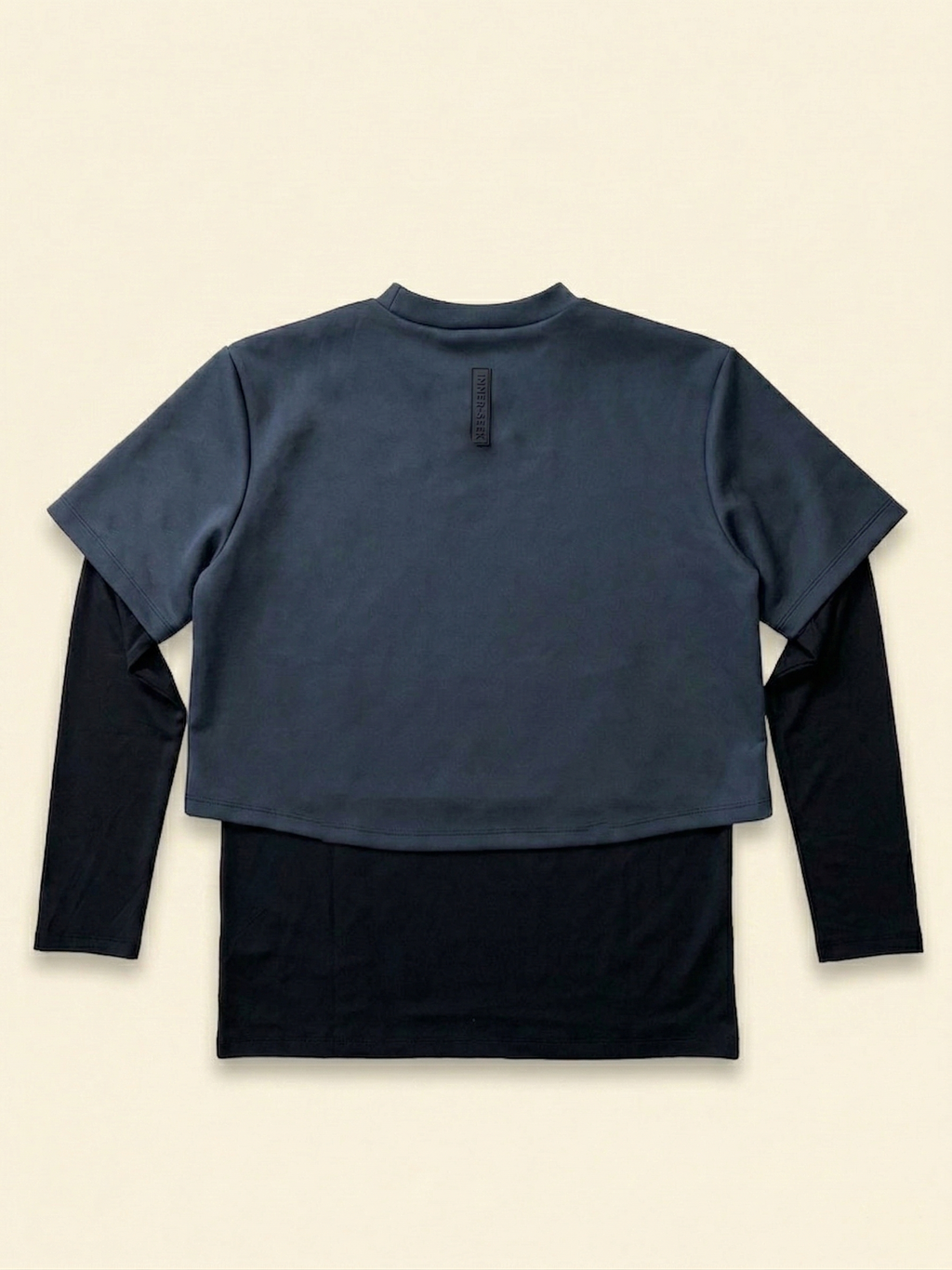 THE INNERSEJUK 2-IN-1 CROP TOP  IN DARK BLUE