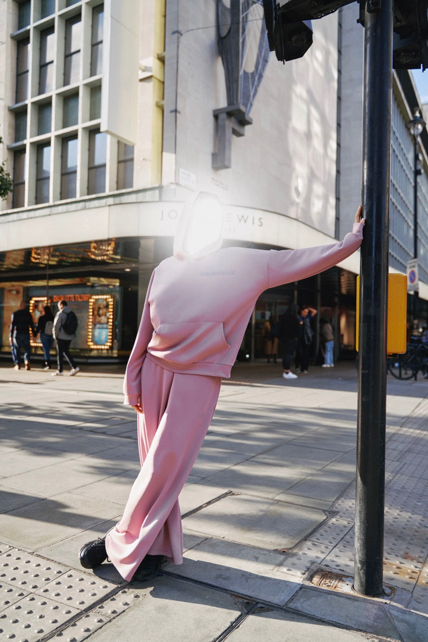 THE CLASSIC RELAXED HOODIE IN DUSTY PURPLE