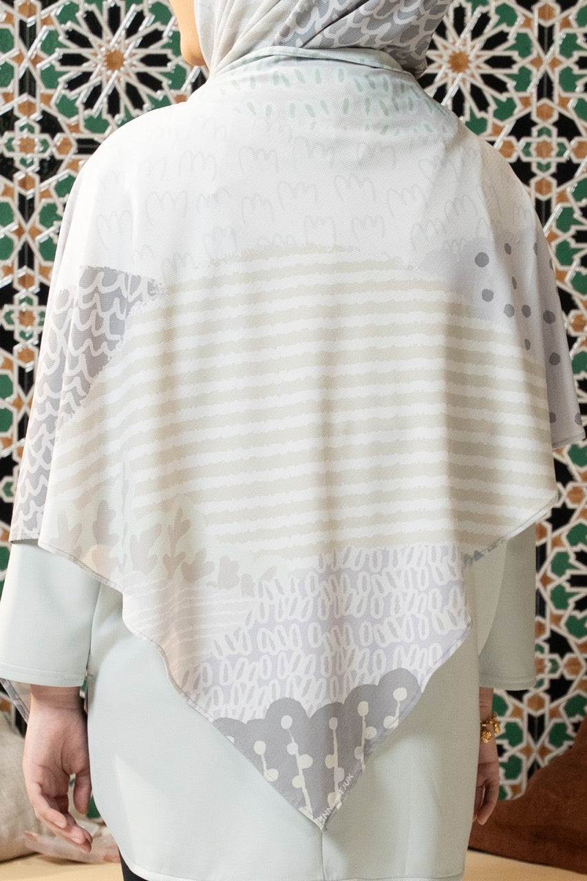 Triangle Enchanted Cream