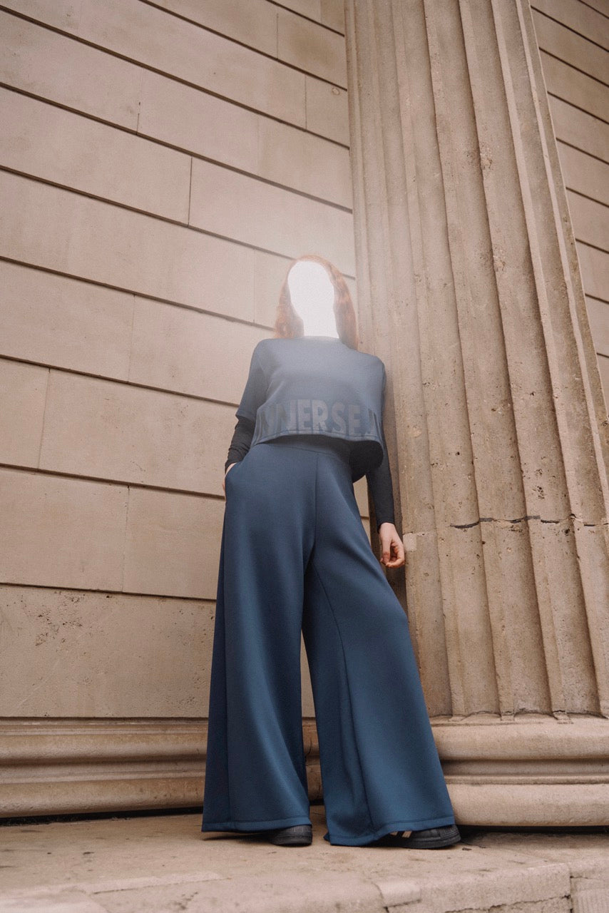 THE LOGOMANIA 2-IN-1 CROP TOP  IN DARK BLUE