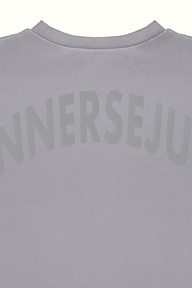 THE INNERSEJUK BACK OVERSIZED TEE IN LIGHT GREY