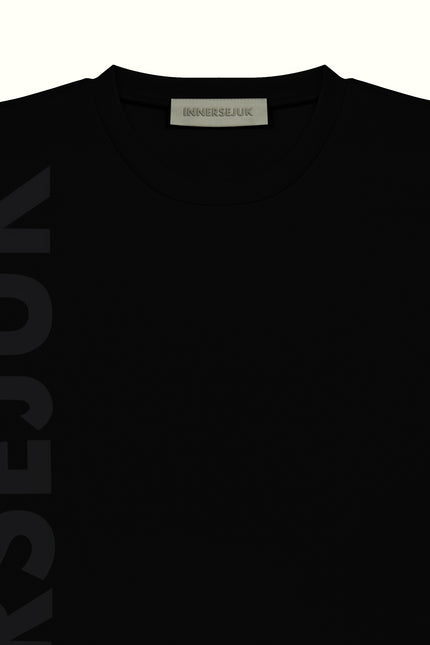 THE ICON REGULAR TEE IN BLACK