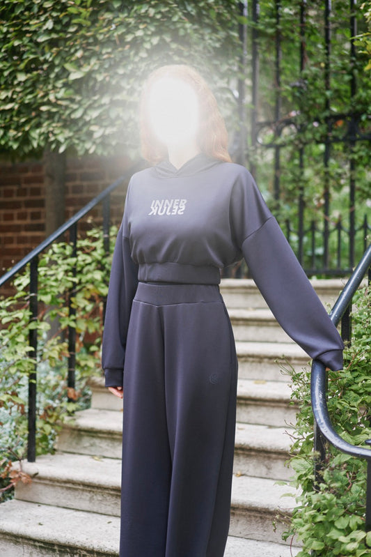 THE MIRROR IMAGE 2-IN-1 CROP HOODIE  IN DARK BLUE