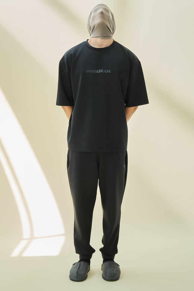 THE CLASSIC OVERSIZED TEE IN BLACK